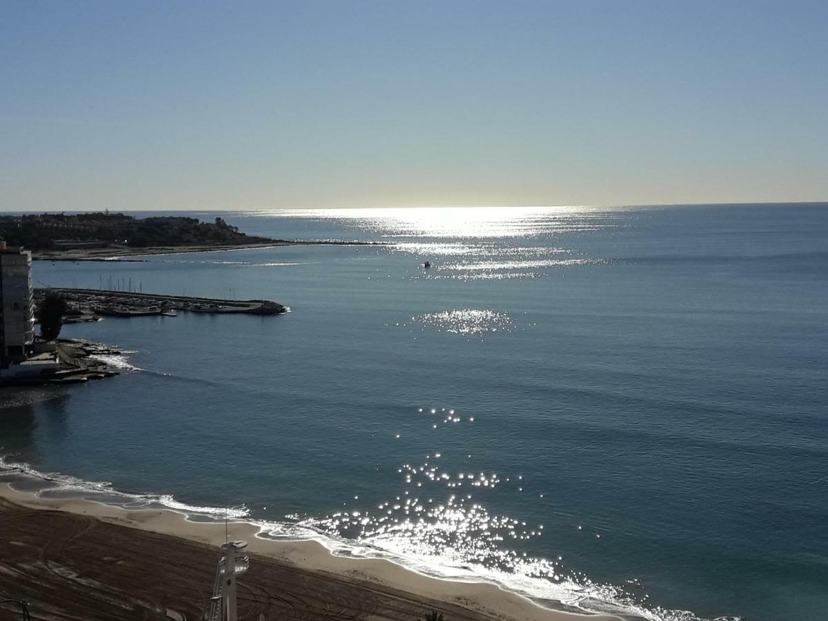bellavista 4 frente a la playa Alicante Esterno foto